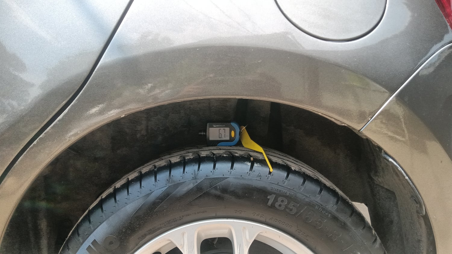 Used 2019 Maruti Suzuki Swift ZXi Petrol Manual tyres LEFT REAR TYRE TREAD VIEW