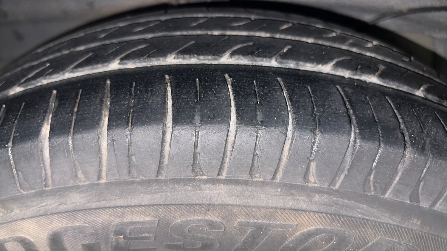 Used 2020 Hyundai Santro Asta Petrol Manual tyres RIGHT REAR TYRE TREAD VIEW