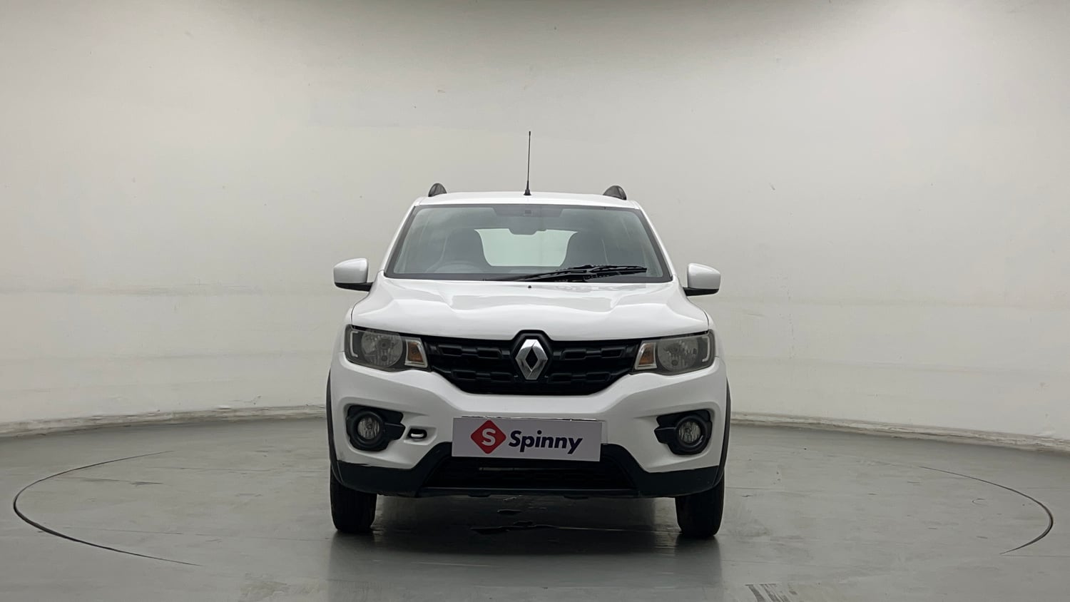Used 2017 Renault Kwid 1.0 RXT Petrol Manual exterior FRONT VIEW