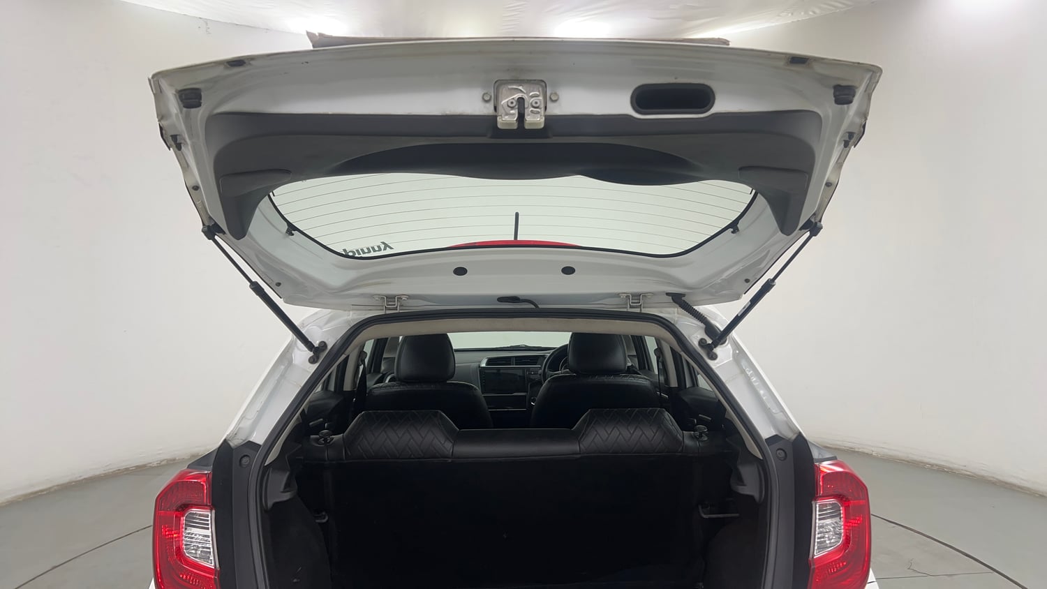 Used 2019 Honda WR-V VX MT Diesel Diesel Manual interior DICKY DOOR OPEN VIEW