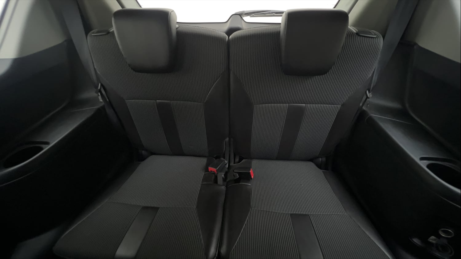 Used 2021 Maruti Suzuki XL6 Zeta MT Petrol Petrol Manual interior THIRD ROW SEAT