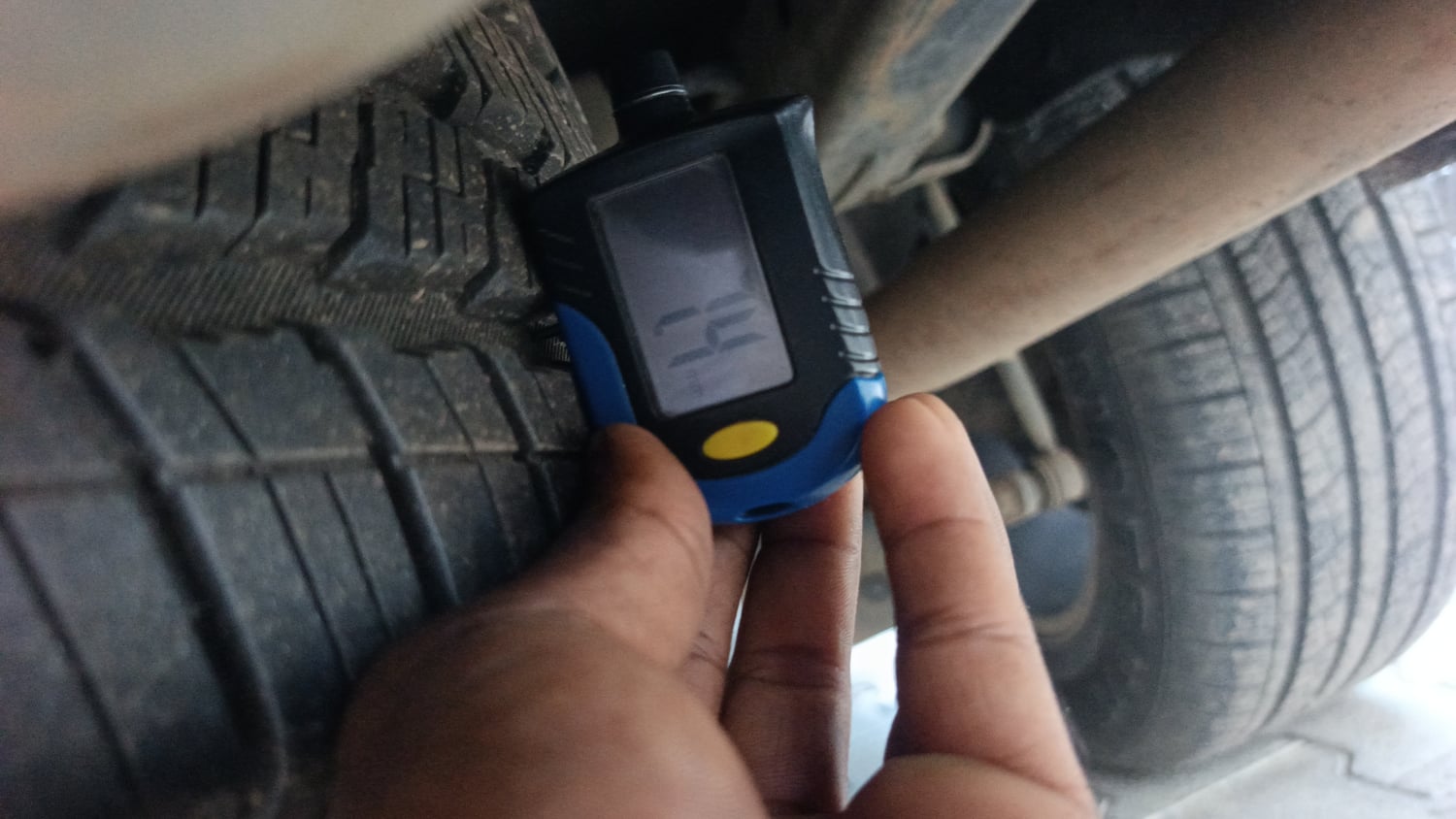 Used 2022 Mahindra Scorpio N Z8 L Diesel AT 4WD 7 STR Diesel Automatic tyres SPARE TYRE VIEW