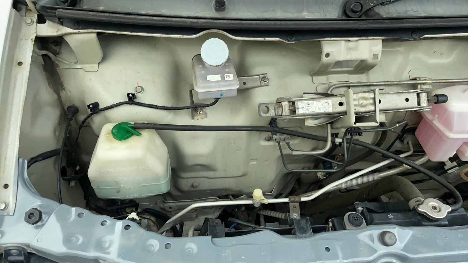 Used 2021 Maruti Suzuki Eeco 5 STR WITH A/C+HTR Petrol Manual engine ENGINE RIGHT SIDE VIEW