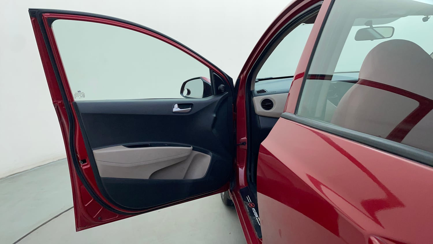 Used 2018 Hyundai Grand i10 Sportz AT 1.2 Kappa VTVT Petrol Automatic interior LEFT FRONT DOOR OPEN VIEW