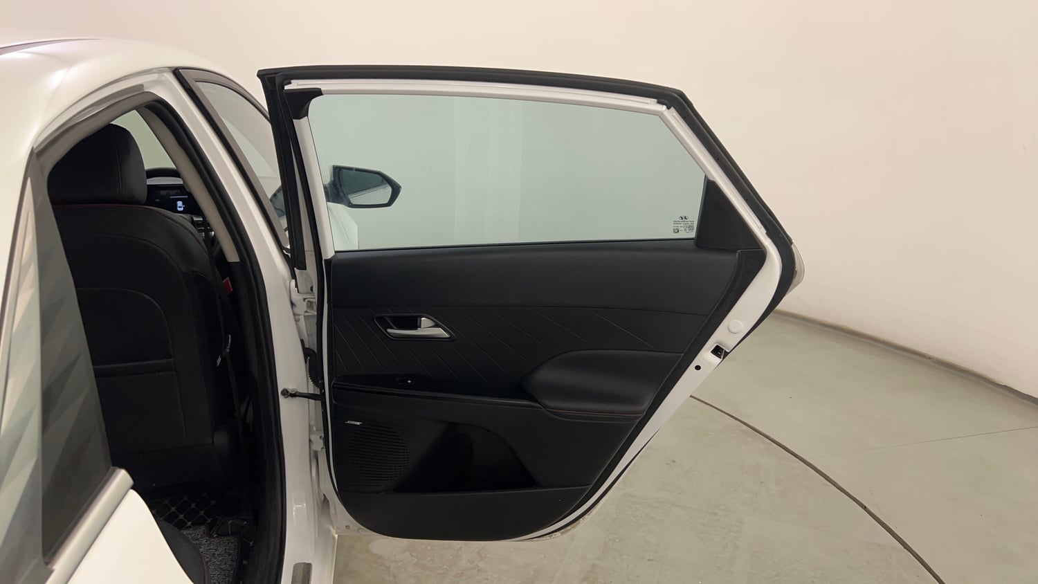 Used 2023 Hyundai Verna SX (O) 1.5 Turbo Petrol MT Petrol Manual interior RIGHT REAR DOOR OPEN VIEW