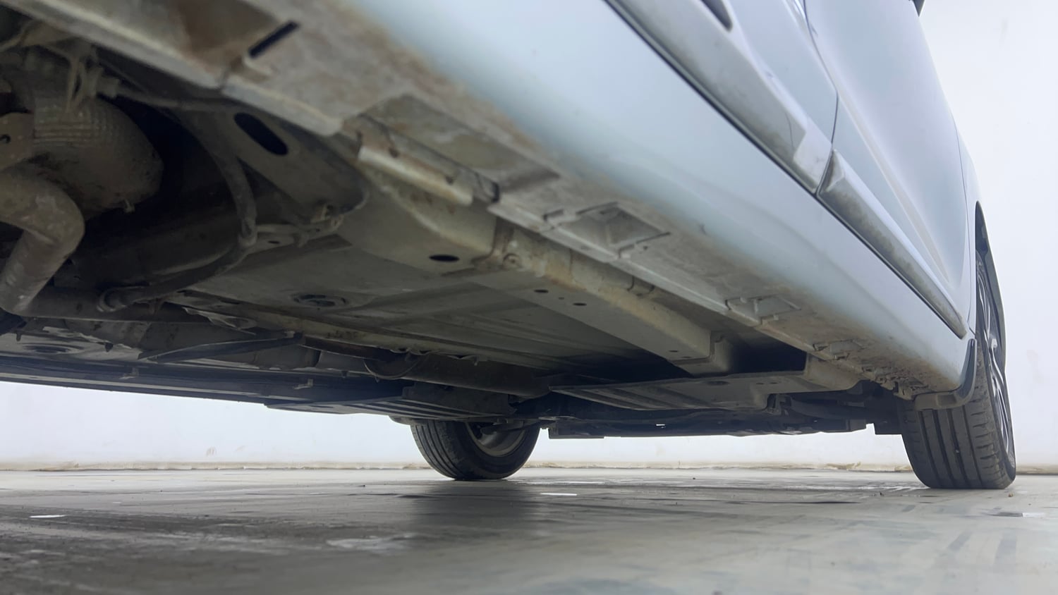Used 2024 Maruti Suzuki Baleno Alpha MT Petrol Manual extra REAR RIGHT UNDERBODY VIEW