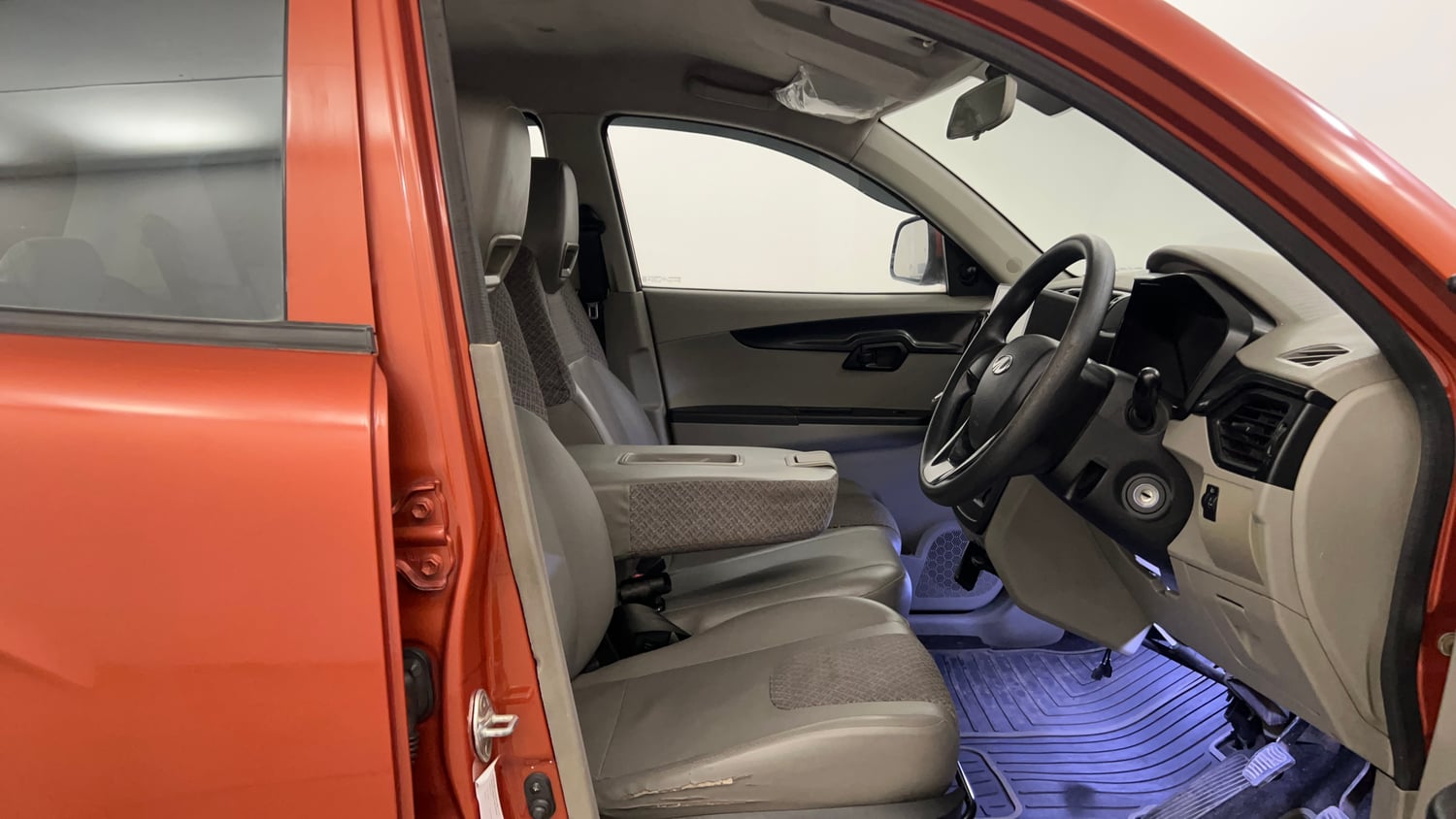 Used 2016 Mahindra KUV100 K4 5 STR Petrol Manual interior RIGHT SIDE FRONT DOOR CABIN VIEW