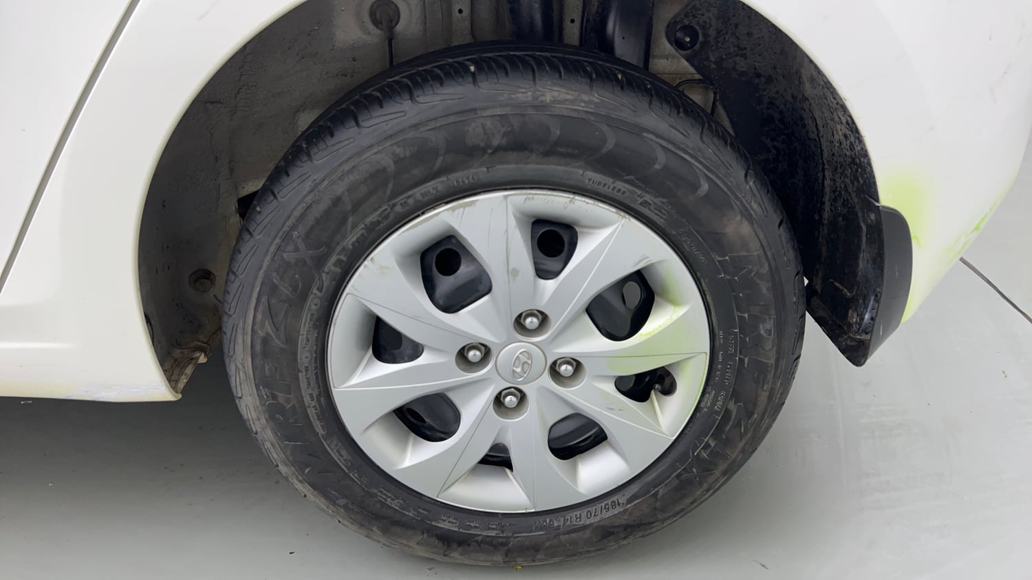 Used 2019 Hyundai Elite i20 Magna Plus 1.2 Petrol Manual tyres LEFT REAR TYRE RIM VIEW