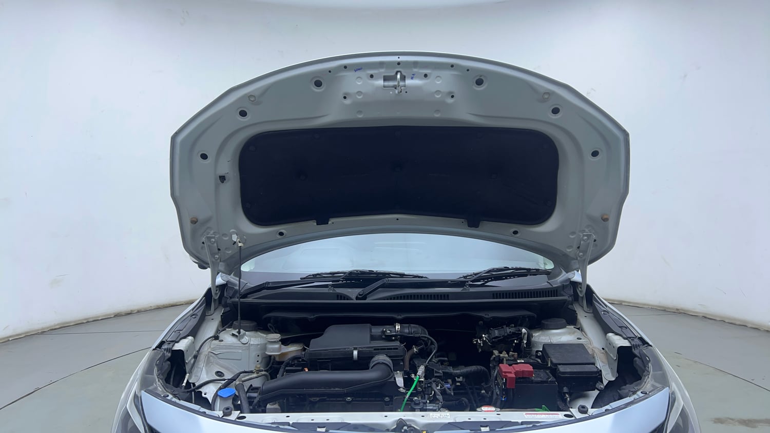 Used 2024 Maruti Suzuki Baleno Alpha MT Petrol Manual engine ENGINE & BONNET OPEN FRONT VIEW