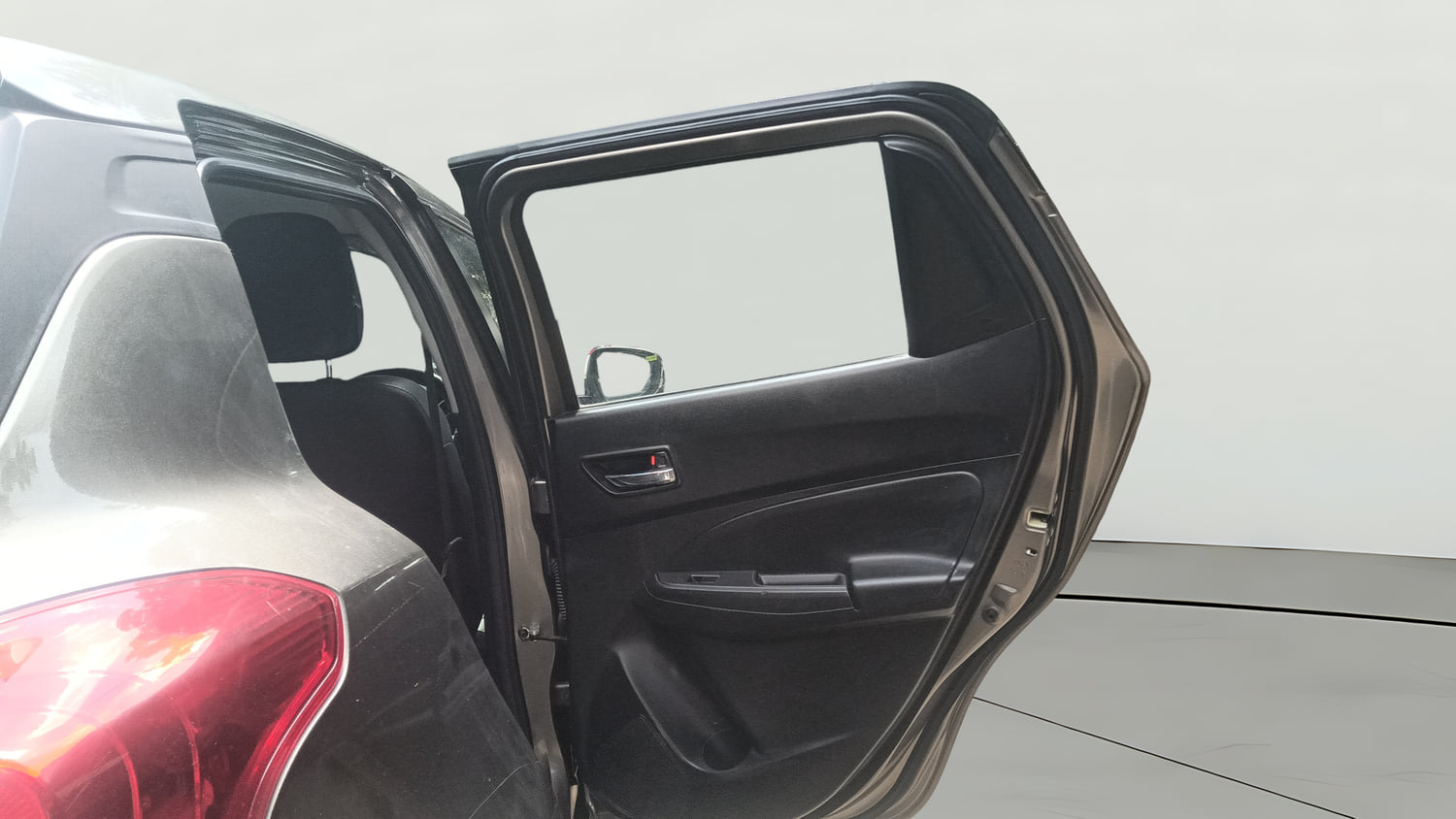 Used 2019 Maruti Suzuki Swift ZXi Petrol Manual interior RIGHT REAR DOOR OPEN VIEW