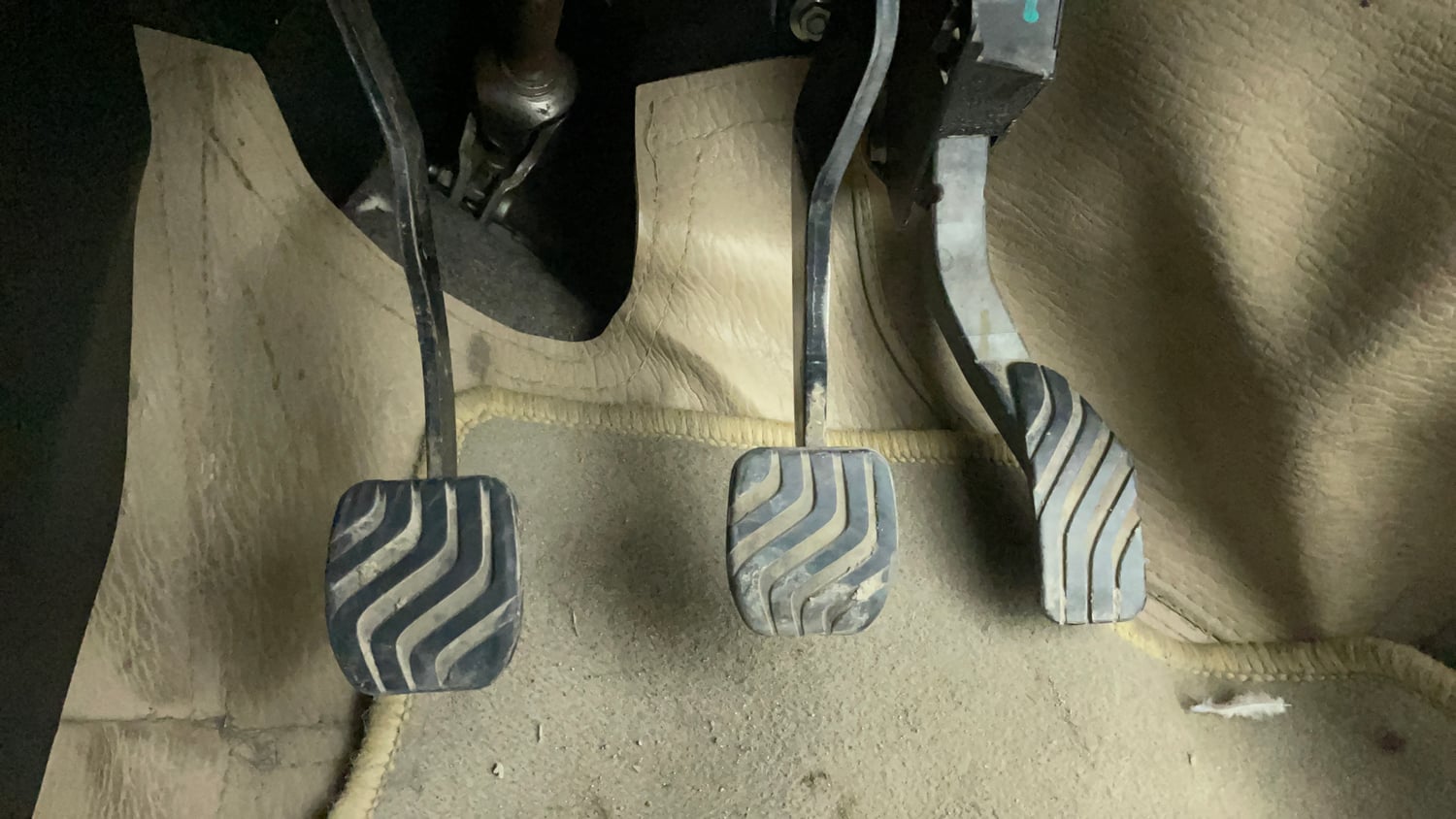 Used 2019 Renault Triber RXZ Petrol Manual interior PEDALS VIEW