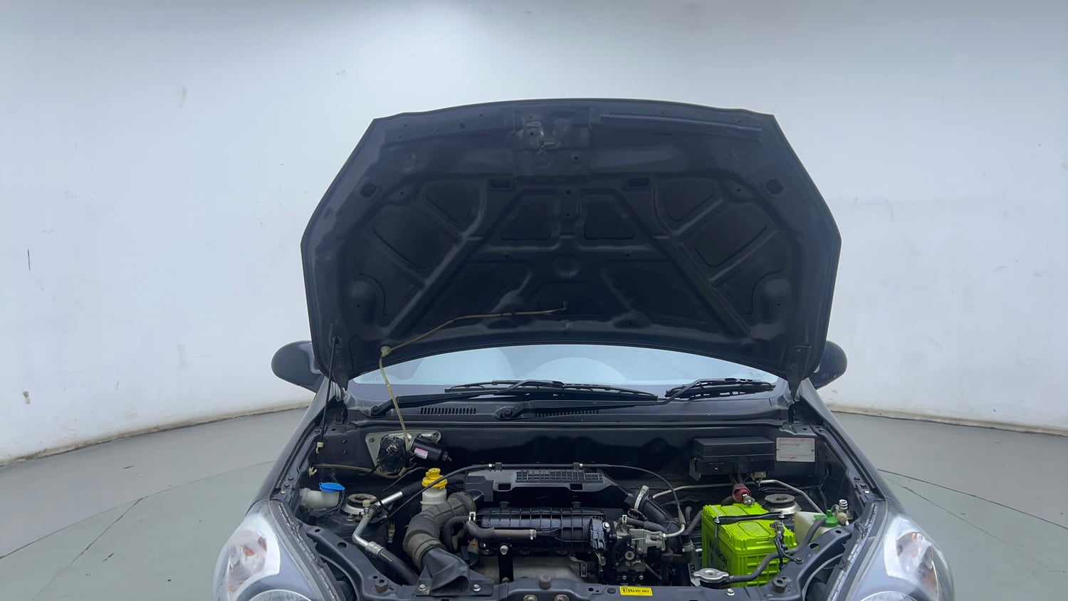 Used 2014 Maruti Suzuki Alto 800 Vxi Petrol Manual engine ENGINE & BONNET OPEN FRONT VIEW