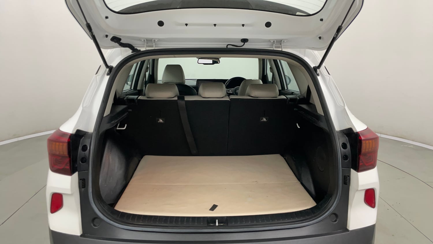Used 2019 Kia Seltos GTX Plus 1.4 Petrol Manual interior DICKY INSIDE VIEW