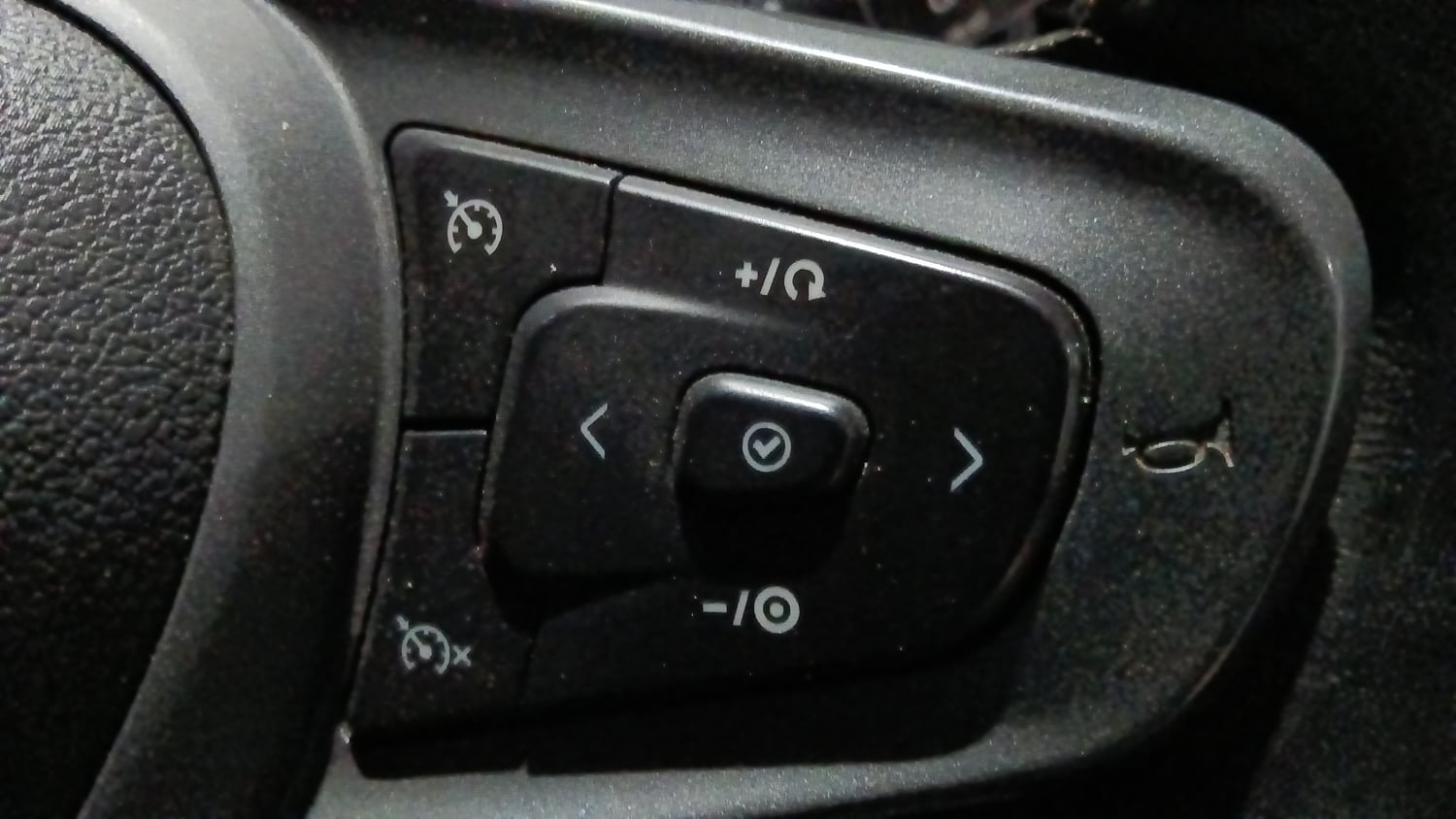 Used 2022 Tata Punch Creative AMT Petrol Automatic top_features Cruise control
