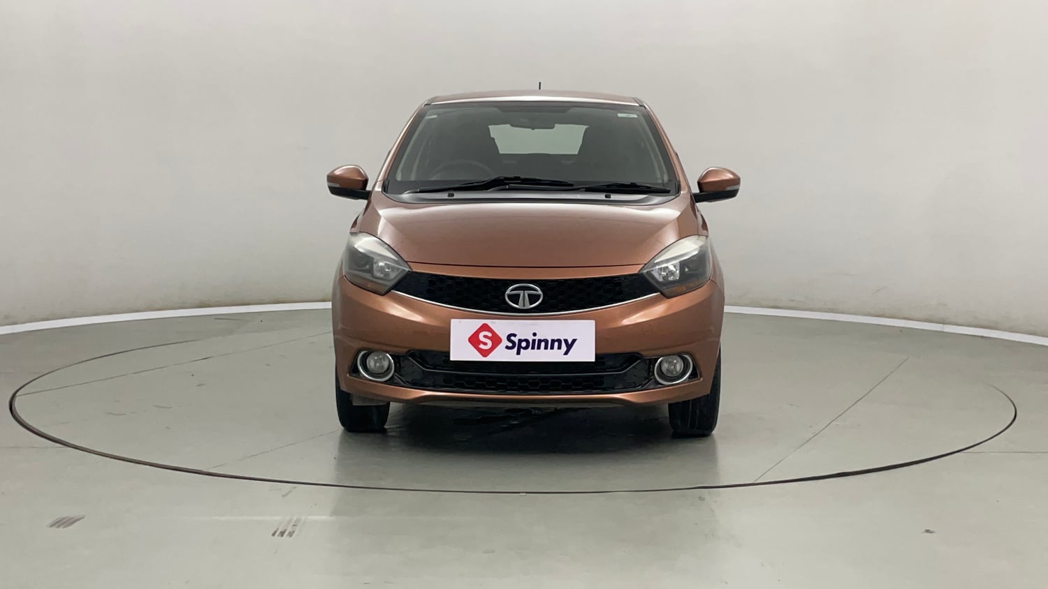 Used 2018 Tata Tigor Revotron XZ (O) Petrol Manual exterior FRONT VIEW