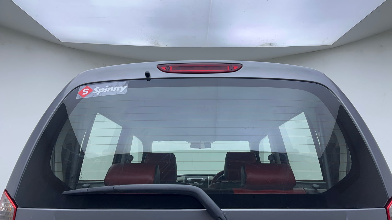 Used 2014 Maruti Suzuki Wagon R VXI Petrol Manual exterior BACK WINDSHIELD VIEW