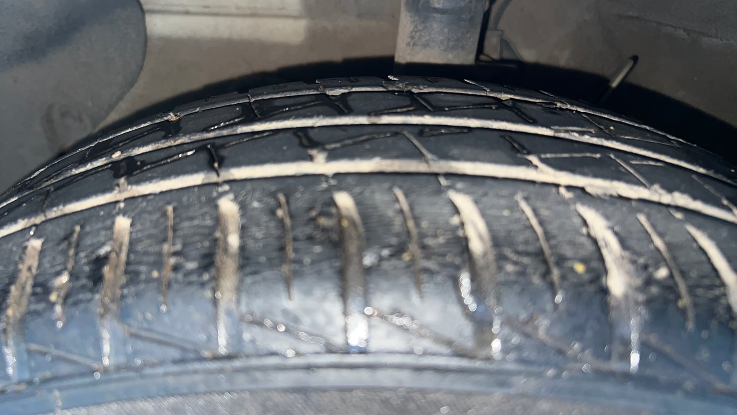 Used 2022 Hyundai Grand i10 Nios Magna 1.2 Kappa VTVT CNG Cng Manual tyres LEFT FRONT TYRE TREAD VIEW