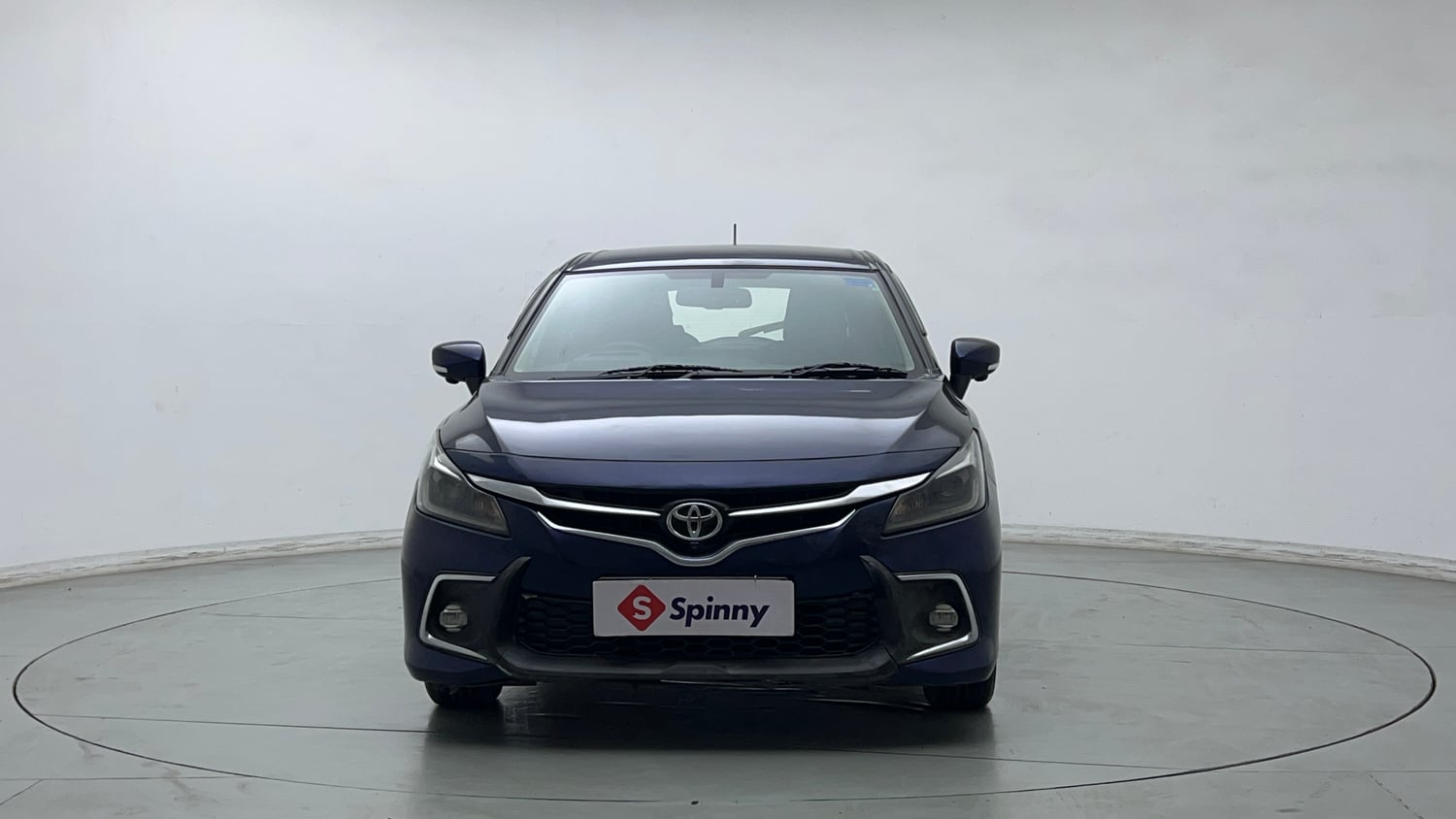 Used 2022 Toyota Glanza V AMT Petrol Automatic exterior FRONT VIEW