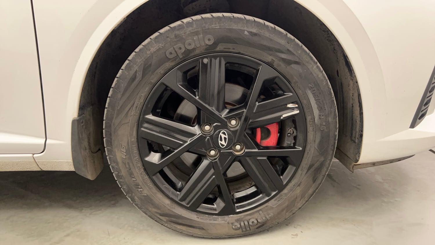 Used 2023 Hyundai Verna SX (O) 1.5 Turbo Petrol MT Petrol Manual tyres RIGHT FRONT TYRE RIM VIEW