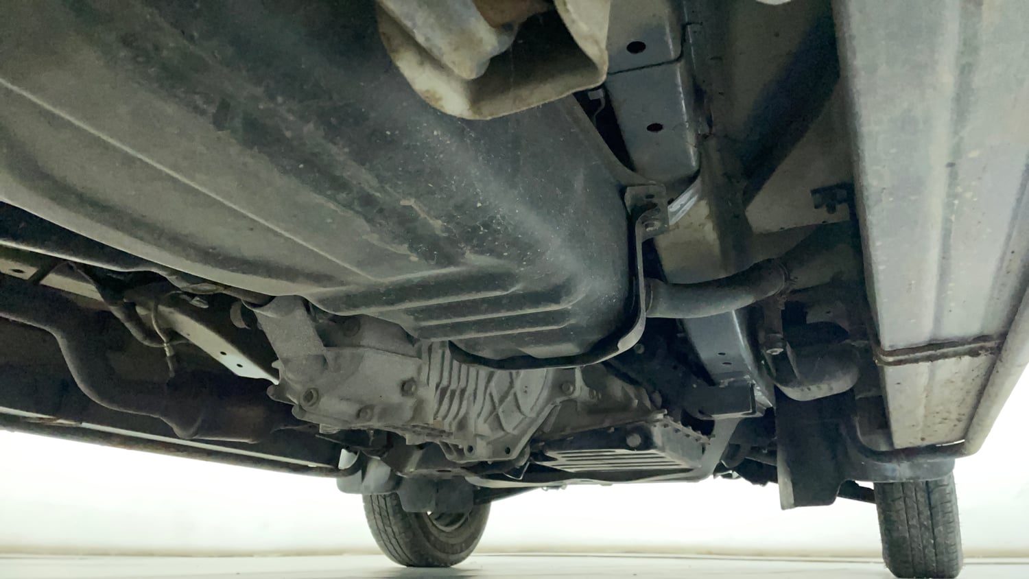 Used 2021 Maruti Suzuki Eeco 5 STR WITH A/C+HTR Petrol Manual extra REAR RIGHT UNDERBODY VIEW