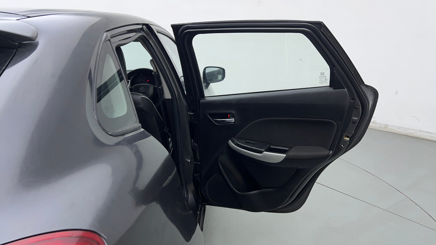 Used 2018 Maruti Suzuki Baleno Delta 1.2 Petrol Manual interior RIGHT REAR DOOR OPEN VIEW