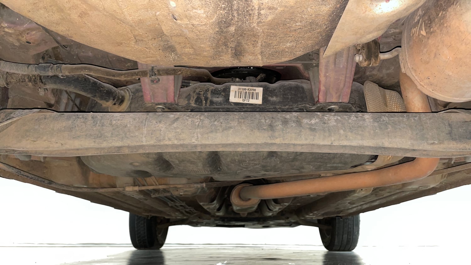 Used 2019 hyundai Venue S 1.0 AT Turbo Petrol Petrol Automatic extra REAR UNDERBODY VIEW (TAKEN FROM REAR)