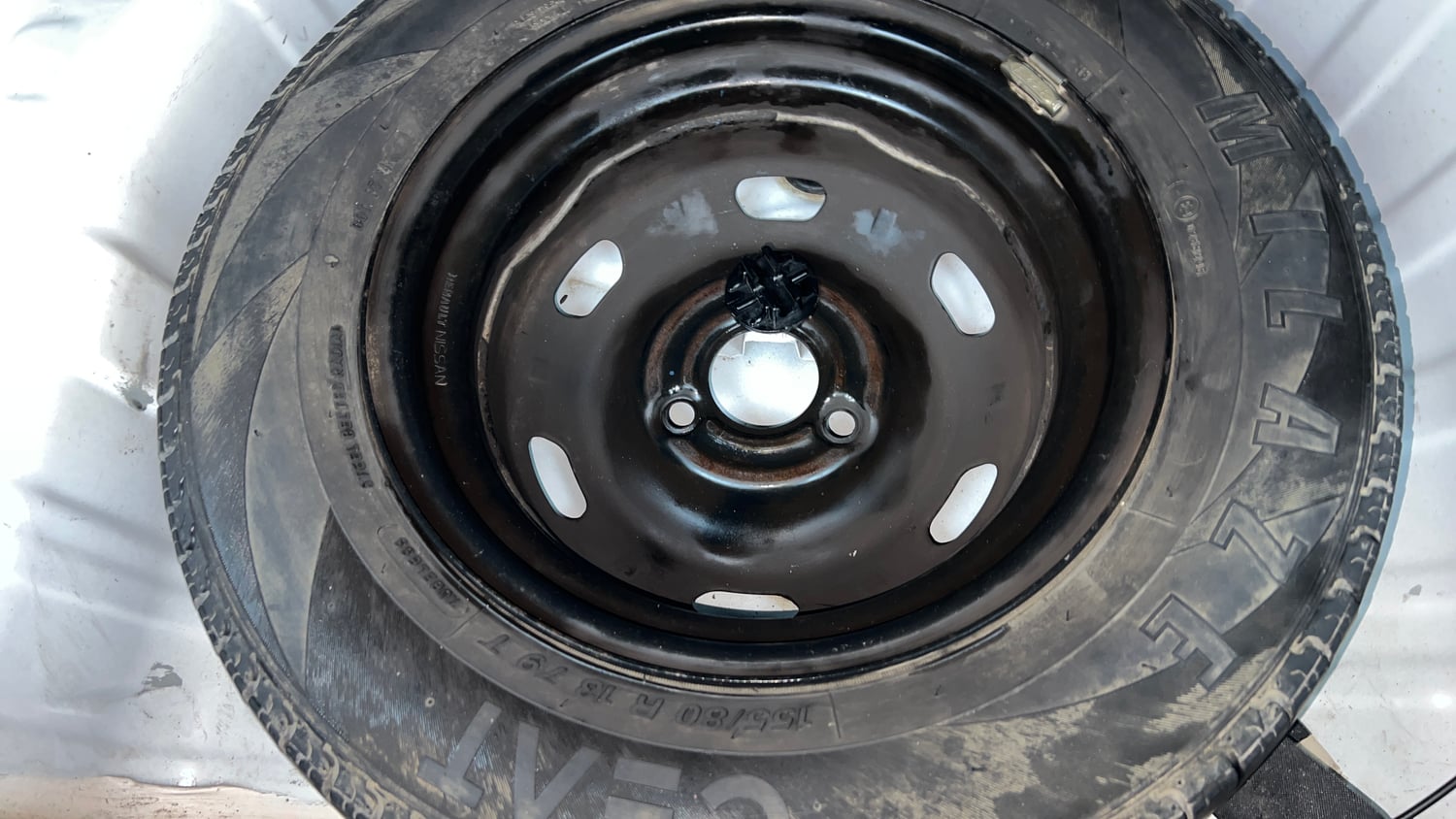 Used 2017 Renault Kwid 1.0 RXT Petrol Manual tyres SPARE TYRE VIEW