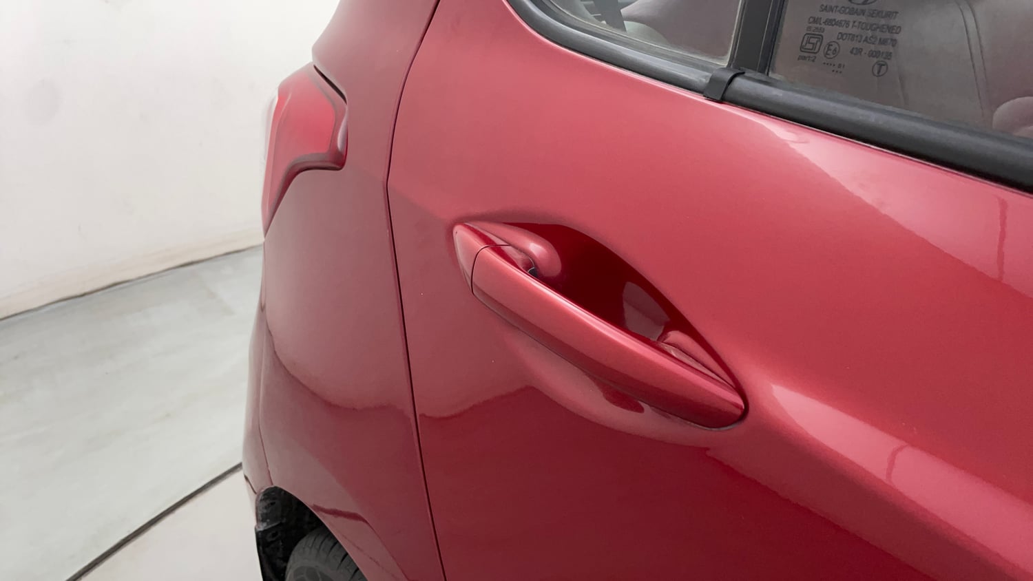Used 2018 Hyundai Grand i10 Sportz AT 1.2 Kappa VTVT Petrol Automatic dents MINOR SCRATCH