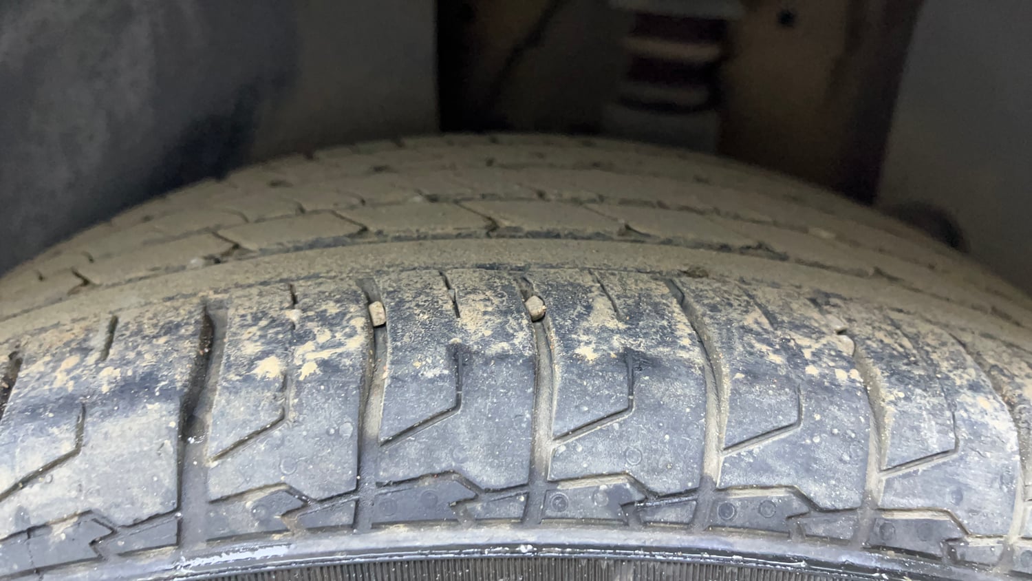 Used 2023 Kia Seltos HTX 1.5 Diesel AT Diesel Automatic tyres LEFT REAR TYRE TREAD VIEW