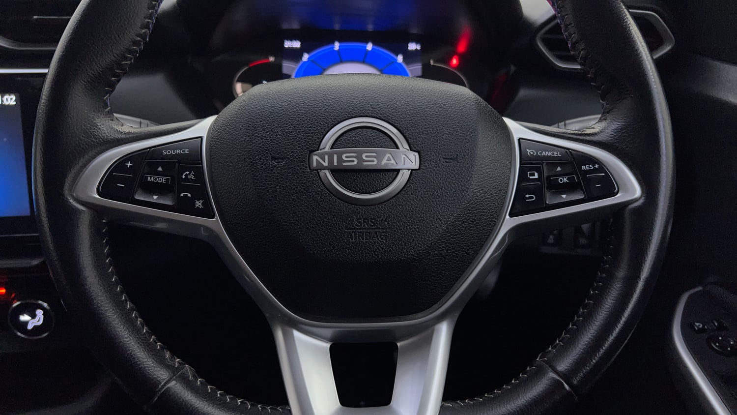 Used 2023 Nissan Magnite XV Premium Turbo CVT Petrol Automatic top_features Airbags