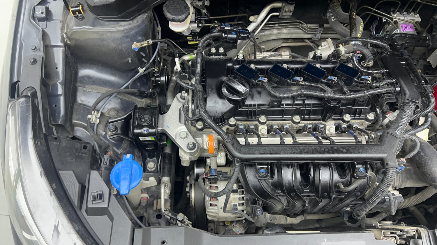 Used 2021 Hyundai i20 Asta 1.2 IVT Petrol Automatic engine ENGINE RIGHT SIDE VIEW