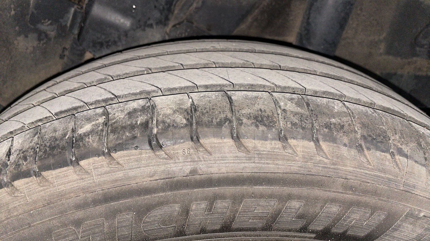 Used 2022 Hyundai Venue SX 1.0 Turbo Petrol Manual tyres LEFT REAR TYRE TREAD VIEW