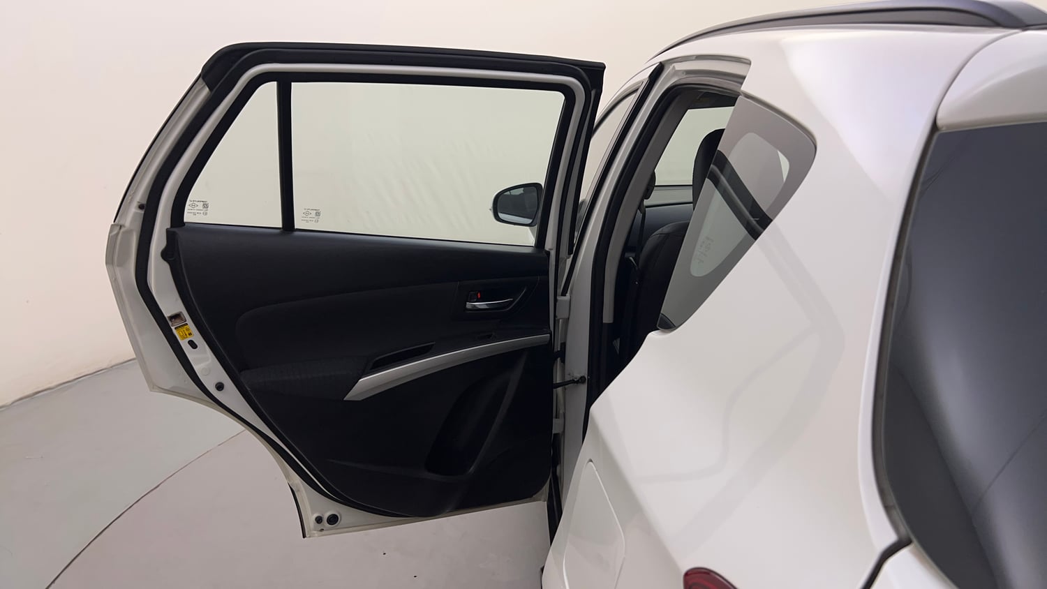 Used 2016 Maruti Suzuki S-Cross Zeta 1.3 Diesel Manual interior LEFT REAR DOOR OPEN VIEW