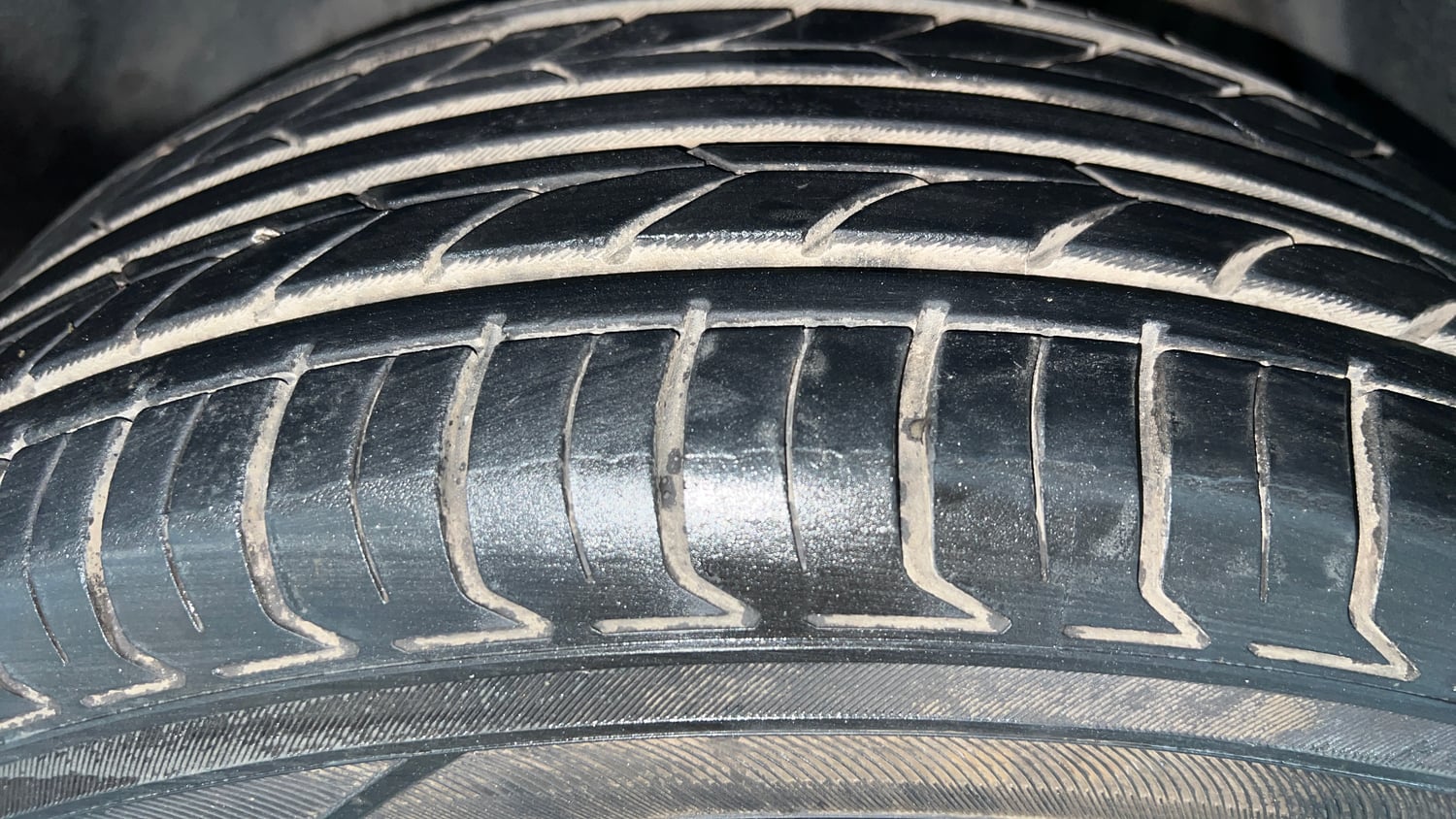 Used 2017 Hyundai Tucson 2WD MT Petrol Petrol Manual tyres LEFT FRONT TYRE TREAD VIEW