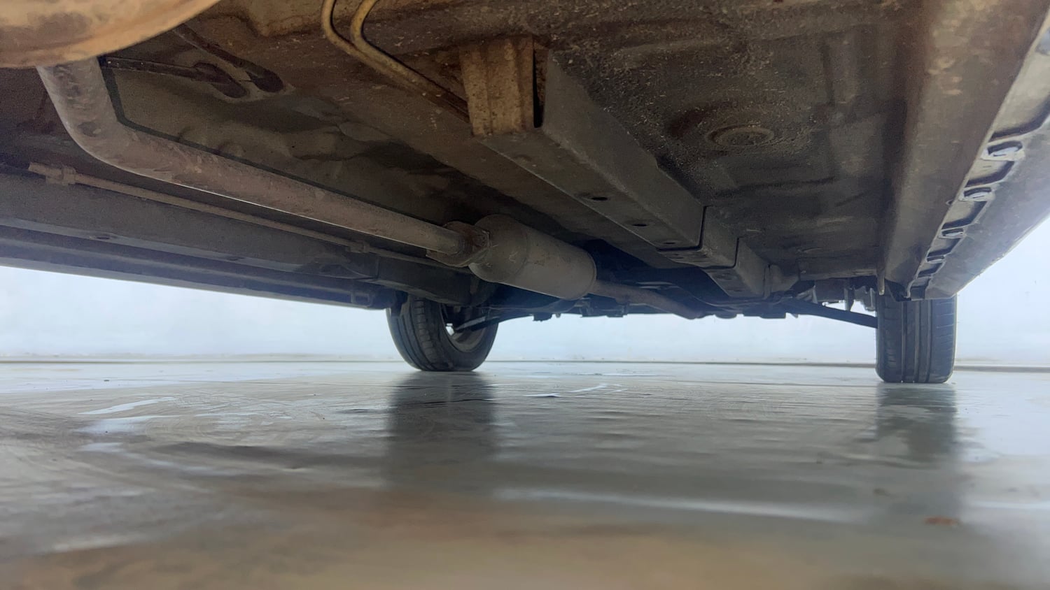 Used 2017 Maruti Suzuki Wagon R VXI+ Petrol Manual extra REAR RIGHT UNDERBODY VIEW