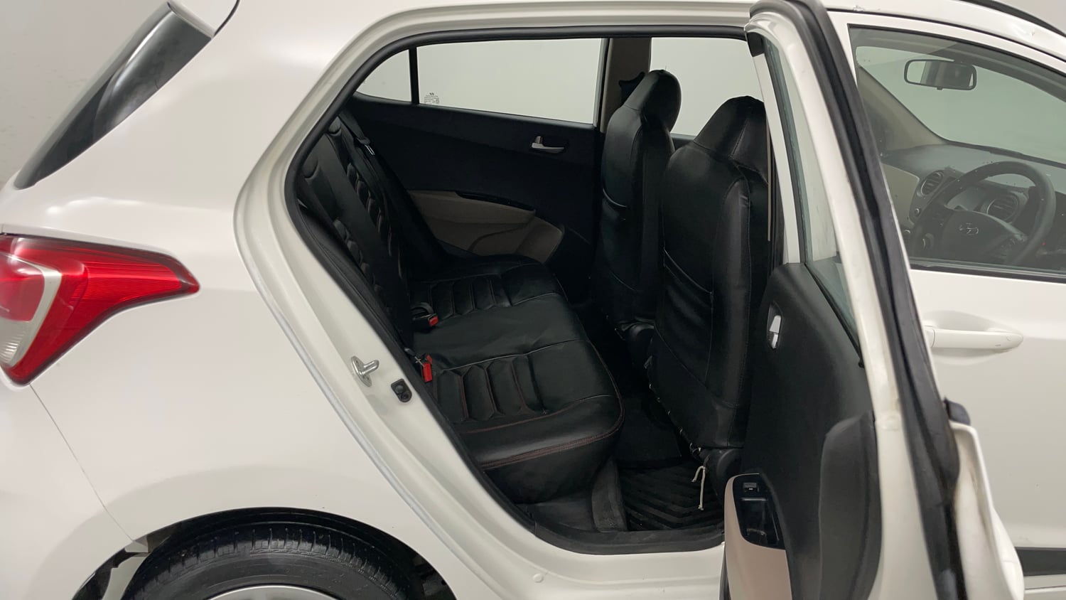 Used 2017 Hyundai Grand i10 Sportz (O) 1.2 Kappa VTVT Petrol Manual interior RIGHT SIDE REAR DOOR CABIN VIEW