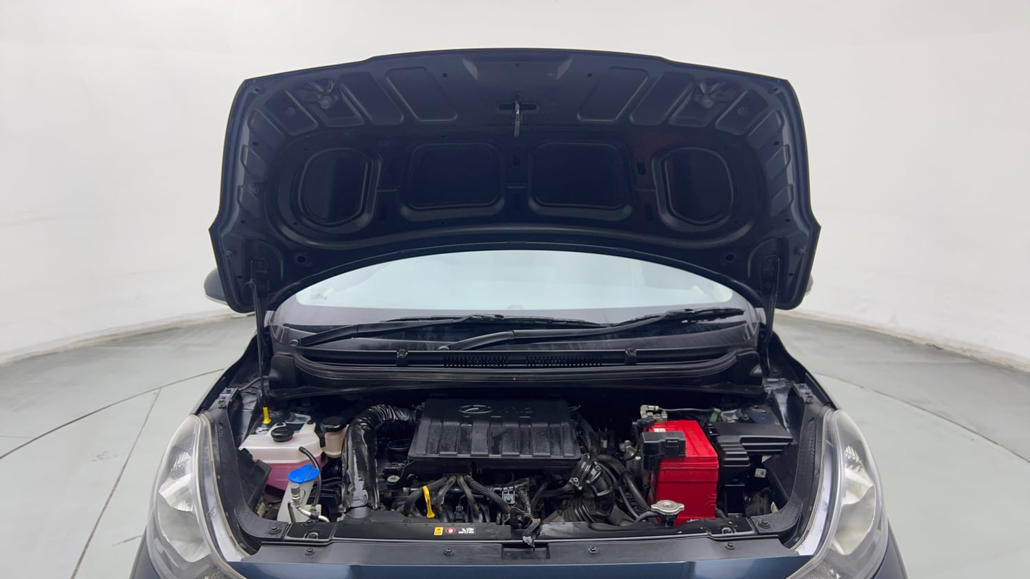 Used 2023 Hyundai Aura SX 1.2 CNG Cng Manual engine ENGINE & BONNET OPEN FRONT VIEW