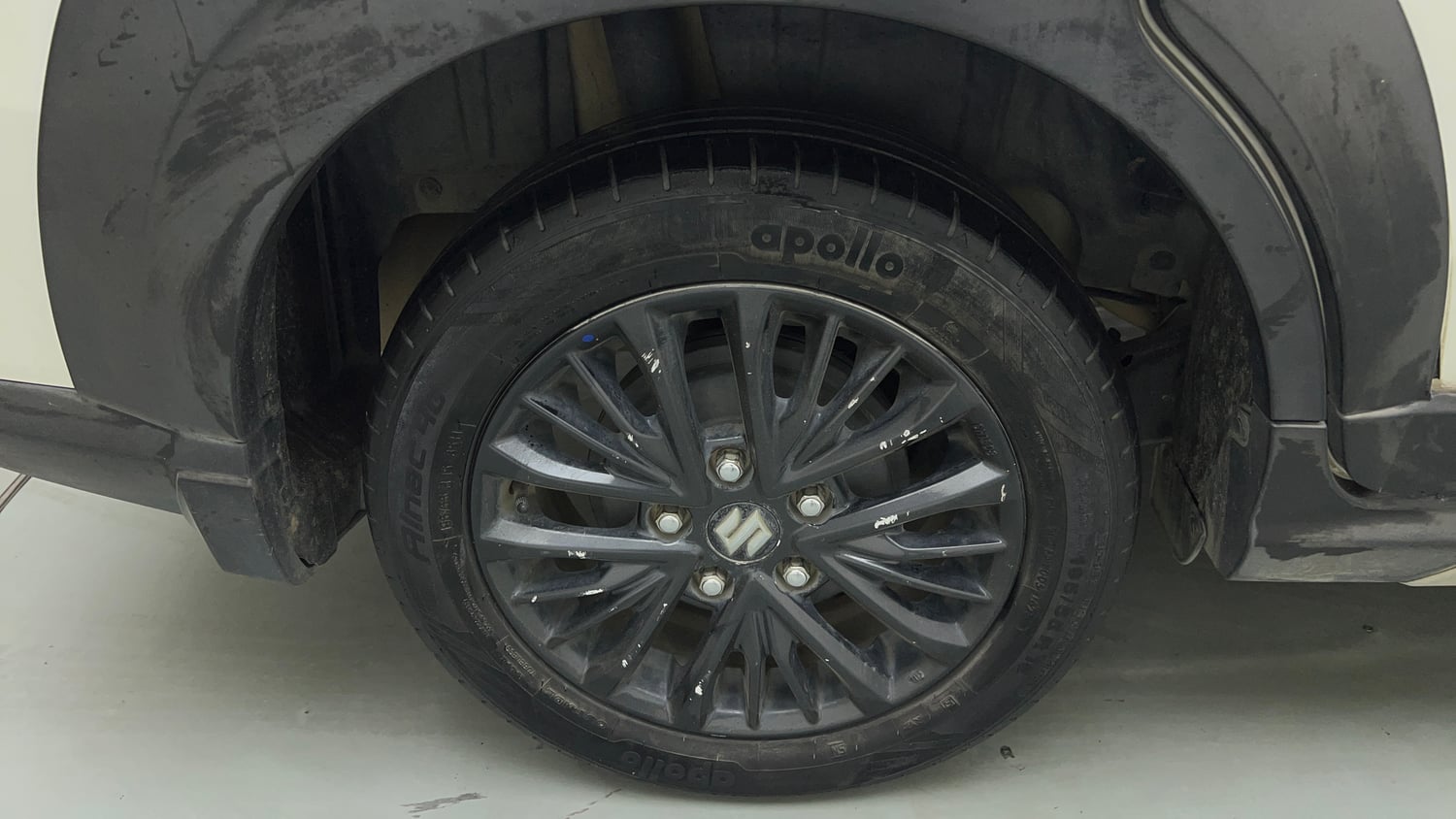 Used 2021 Maruti Suzuki XL6 Zeta MT Petrol Petrol Manual tyres RIGHT REAR TYRE RIM VIEW