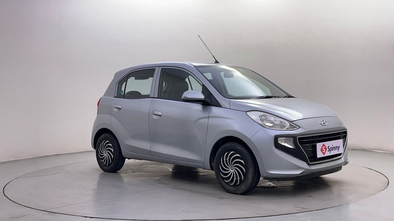 Used 2020 Hyundai Santro Asta Petrol Manual exterior RIGHT FRONT CORNER VIEW
