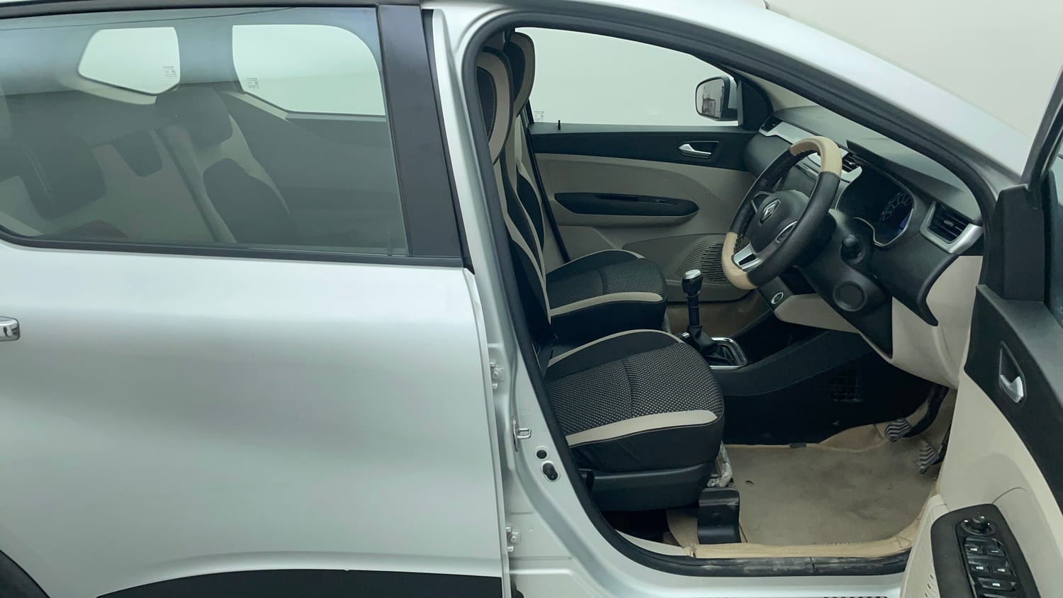 Used 2019 Renault Triber RXZ Petrol Manual interior RIGHT SIDE FRONT DOOR CABIN VIEW