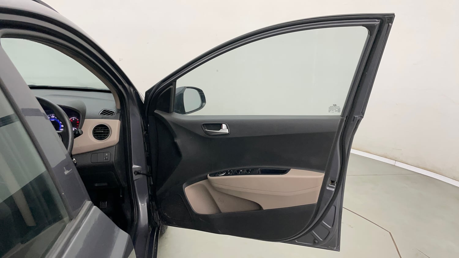 Used 2015 Hyundai Grand i10 Sportz 1.2 Kappa VTVT Petrol Manual interior RIGHT FRONT DOOR OPEN VIEW