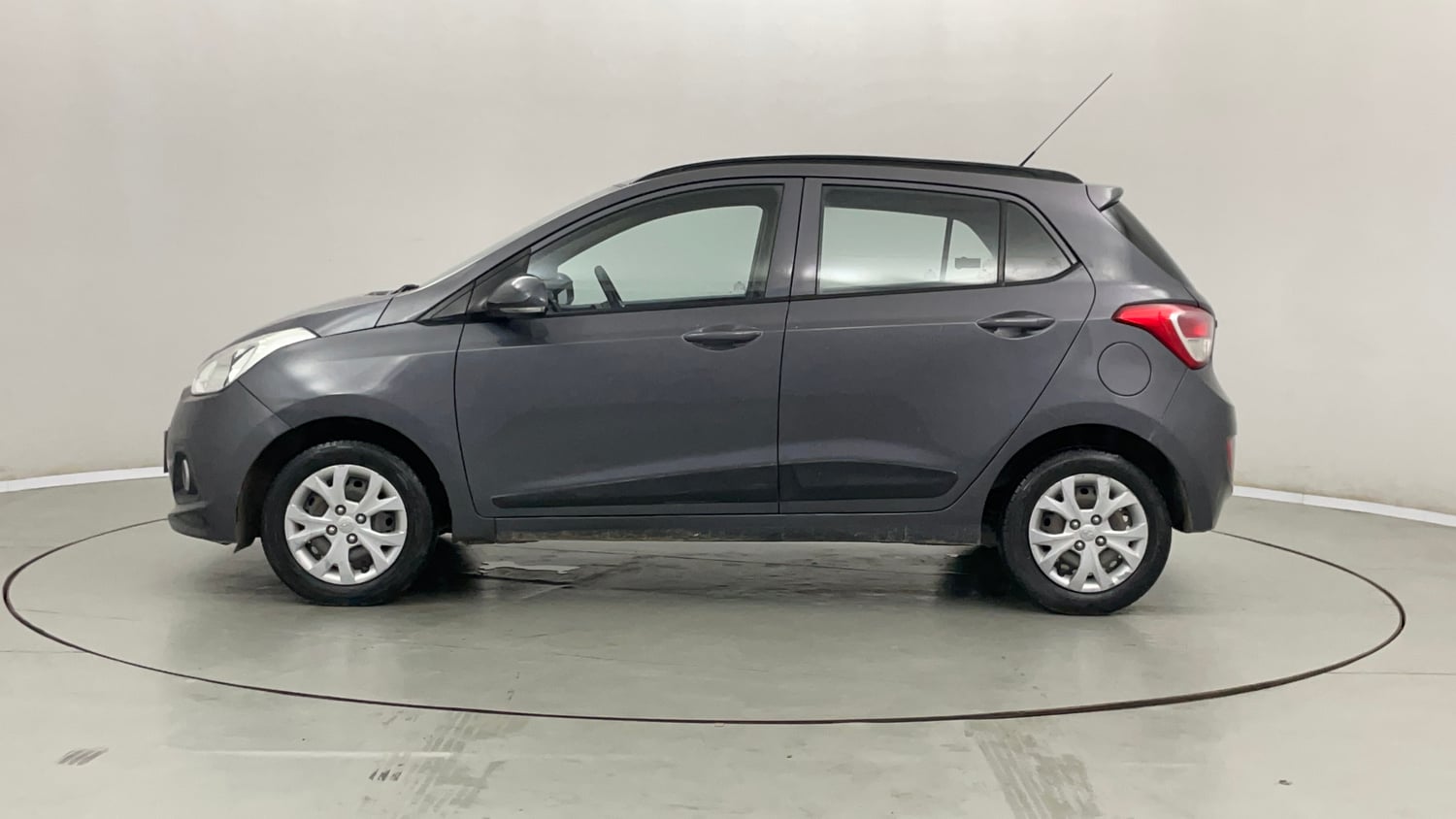 Used 2015 Hyundai Grand i10 Sportz 1.2 Kappa VTVT Petrol Manual exterior LEFT SIDE VIEW