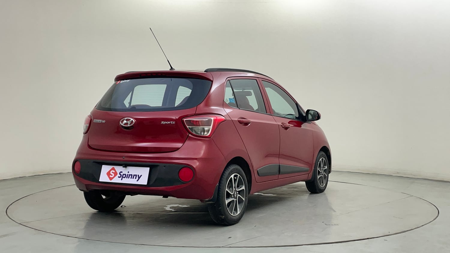 Used 2018 Hyundai Grand i10 Sportz AT 1.2 Kappa VTVT Petrol Automatic exterior RIGHT REAR CORNER VIEW