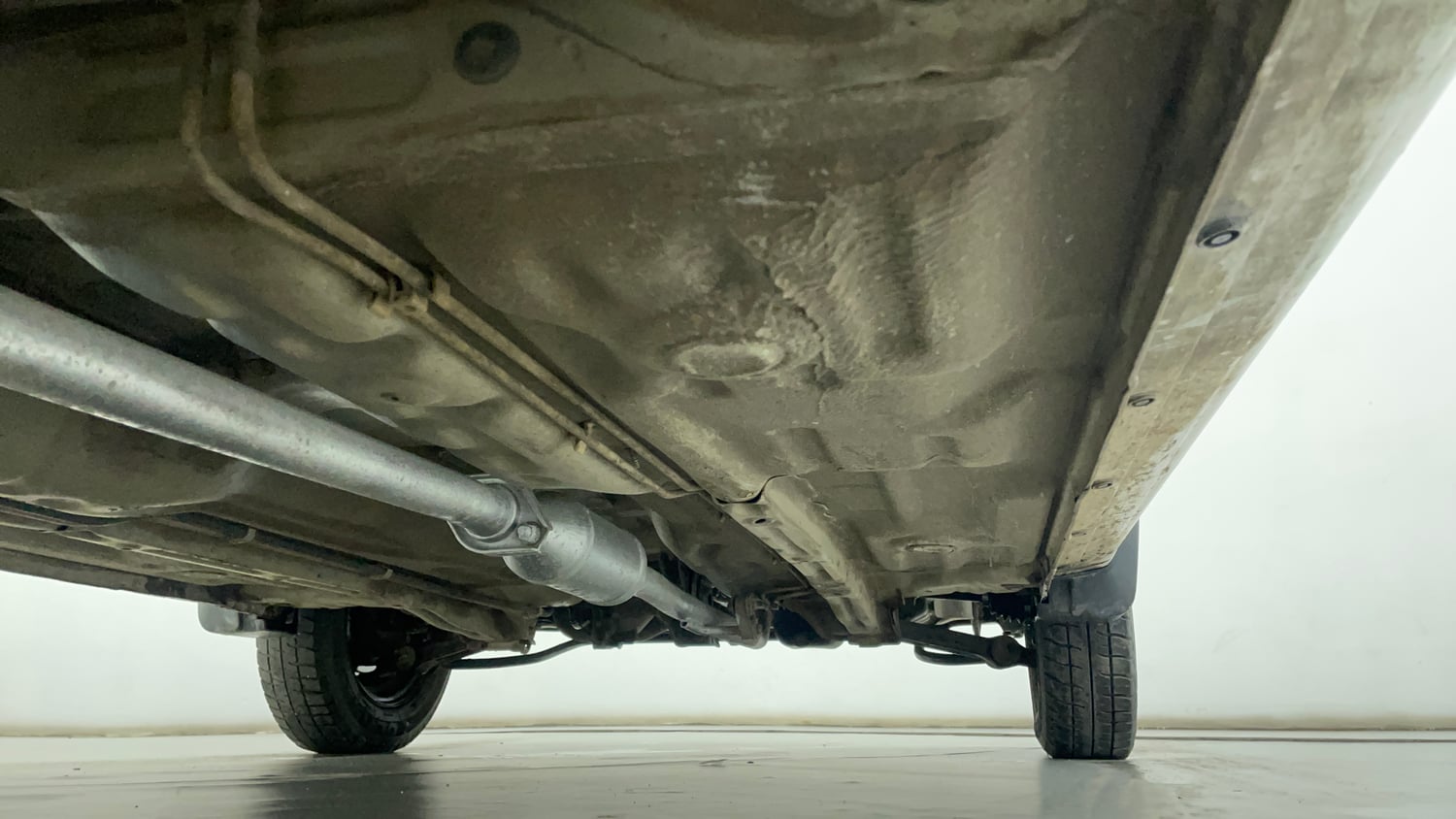 Used 2019 Maruti Suzuki Alto 800 LXi Petrol Manual extra REAR RIGHT UNDERBODY VIEW