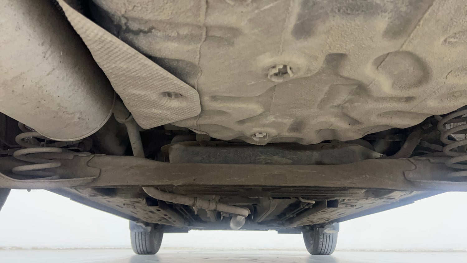 Used 2023 Nissan Magnite XV Petrol Manual extra REAR UNDERBODY VIEW (TAKEN FROM REAR)
