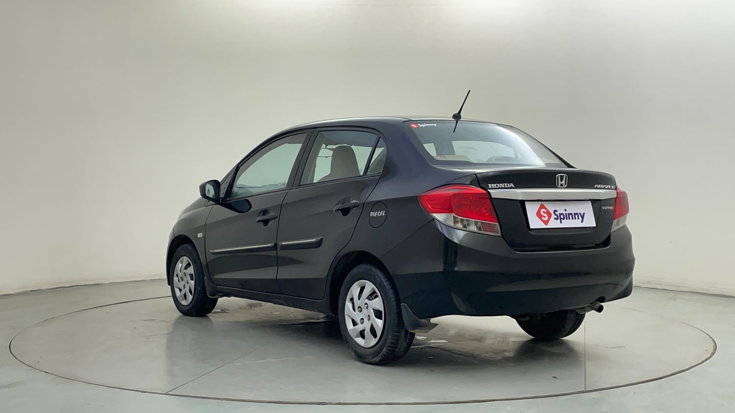 Used 2014 Honda Amaze 1.5 S i-DTEC Diesel Manual exterior LEFT REAR CORNER VIEW