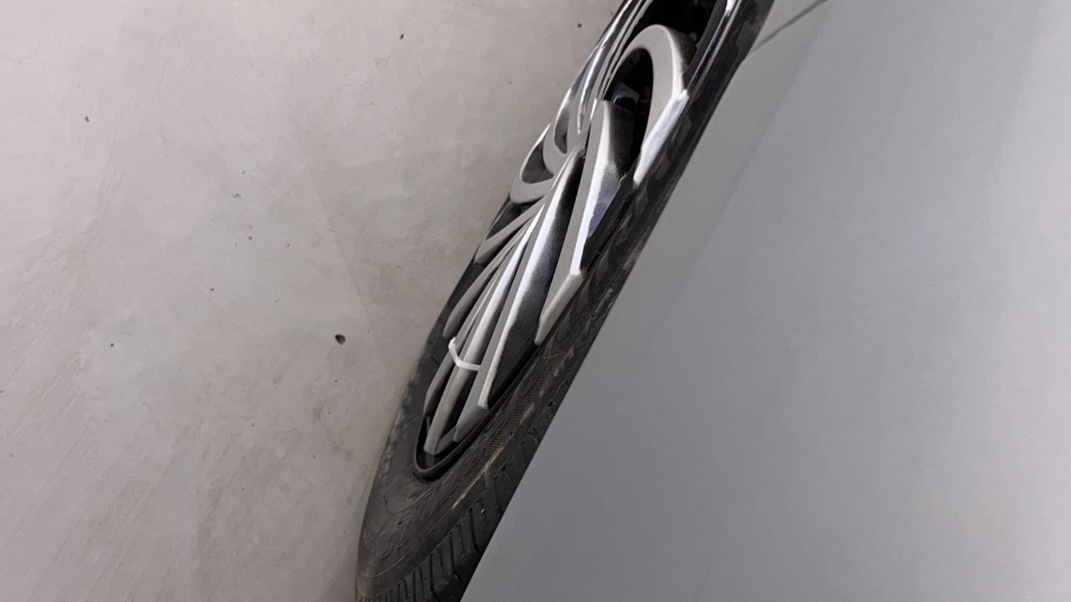Used 2020 Hyundai Santro Asta Petrol Manual dents MINOR SCRATCH