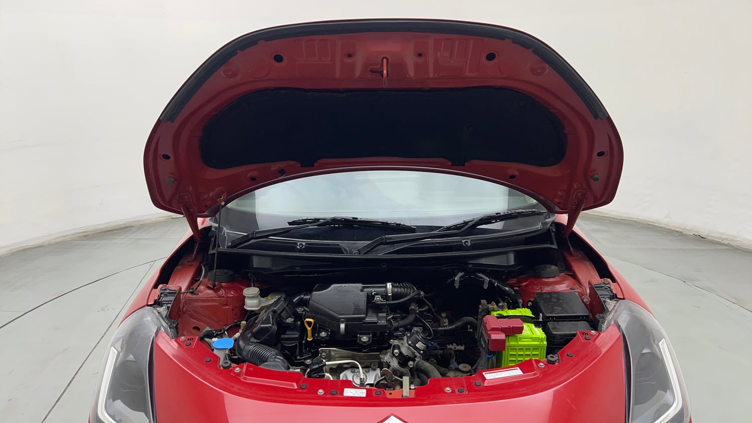Used 2024 Maruti Suzuki Swift VXi (O) Petrol Manual engine ENGINE & BONNET OPEN FRONT VIEW