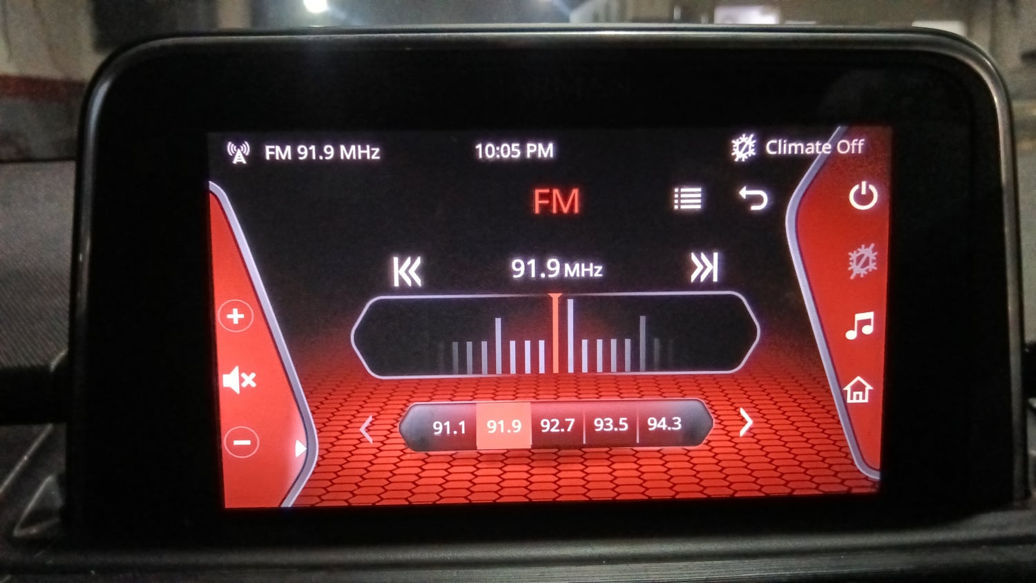 Used 2022 Tata Punch Creative AMT Petrol Automatic top_features Touch screen infotainment system