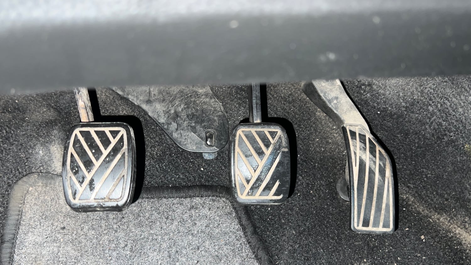 Used 2016 Maruti Suzuki Swift Lxi (O) Petrol Manual interior PEDALS VIEW